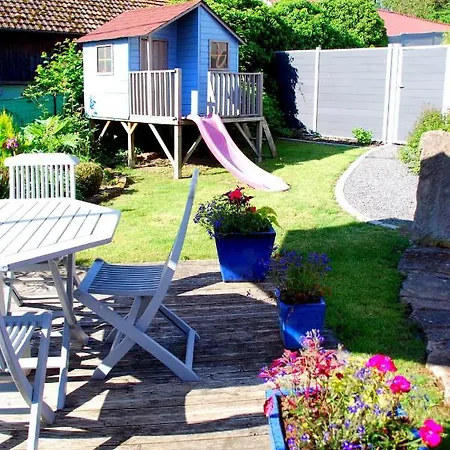 La Maison Bleue * Saint-Nabor