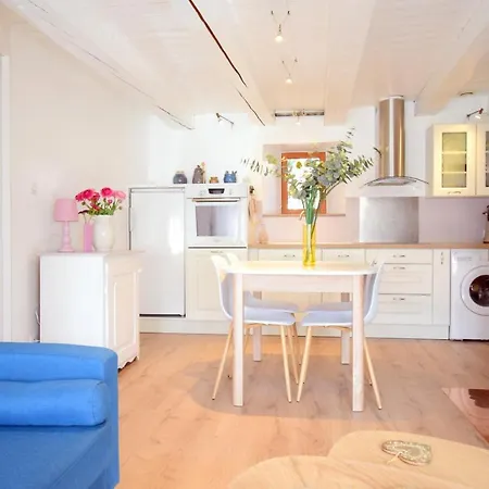 ベッド・アンド・ブレックファスト La Maison Bleue